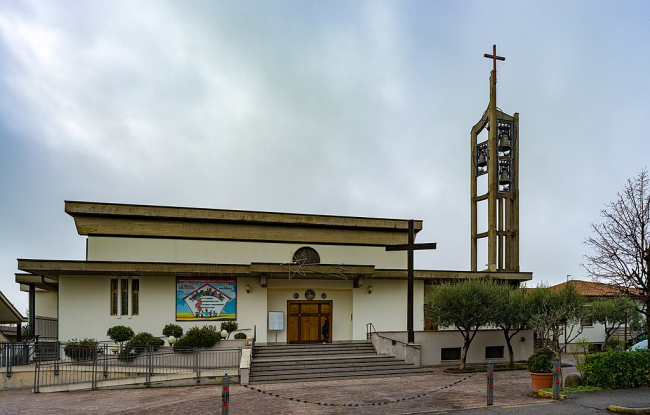 Chiesa_Sante_Bartolomea_Capitanio_e_Vincenza_Gerosa_facciata_Brescia.jpg