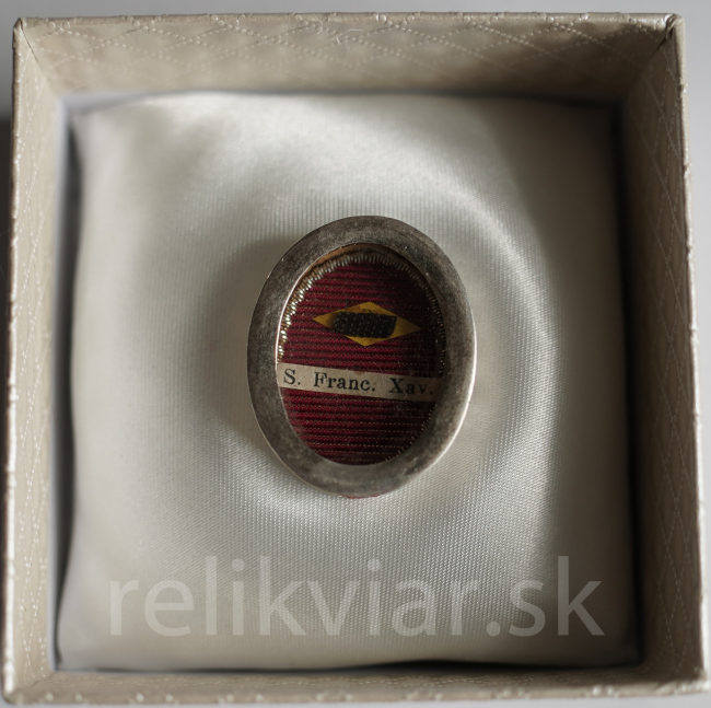 Relikviár z 19. storočia s relikviou Svätý František Xaverský 1